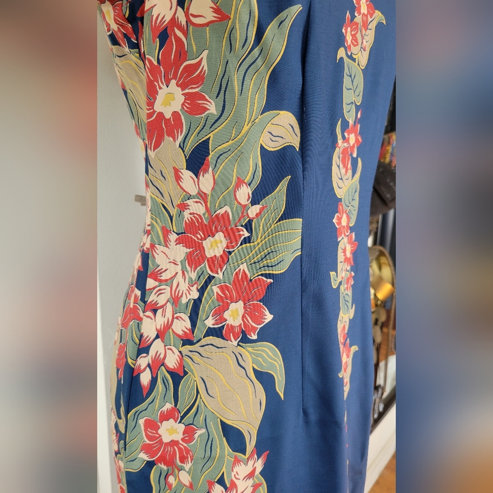 Tiki/Polynesian flower dress - Picture 17 of 17